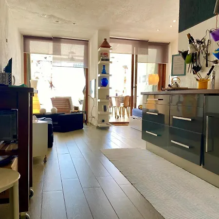 Astra Cinematic House Apartman *