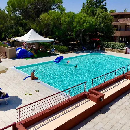 Astra Cinematic House *