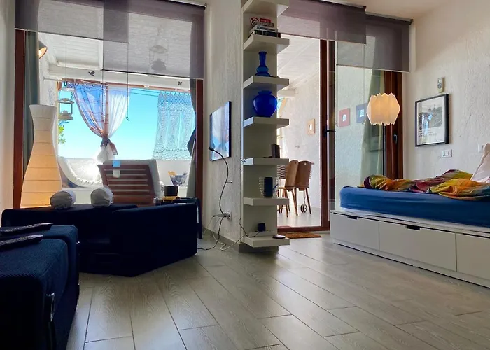 Astra Cinematic House * Cugnana Verde