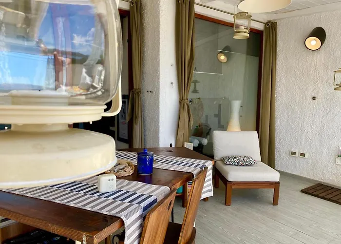 Astra Cinematic House *